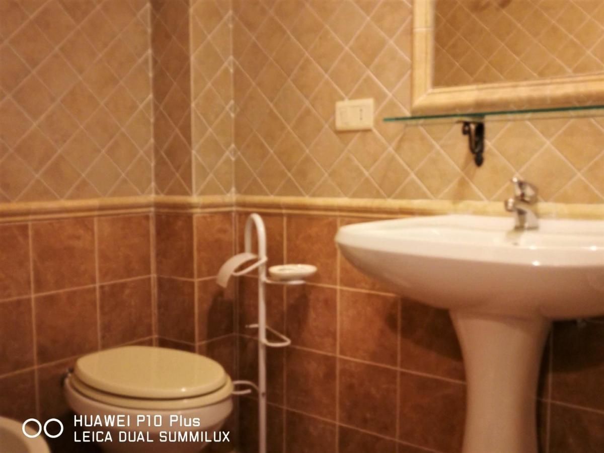 Villa Con Piscina Asyż Zewnętrze zdjęcie